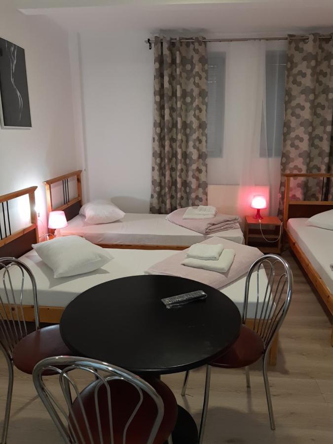Carol 51 Hostel Βουκουρέστι Εξωτερικό φωτογραφία
