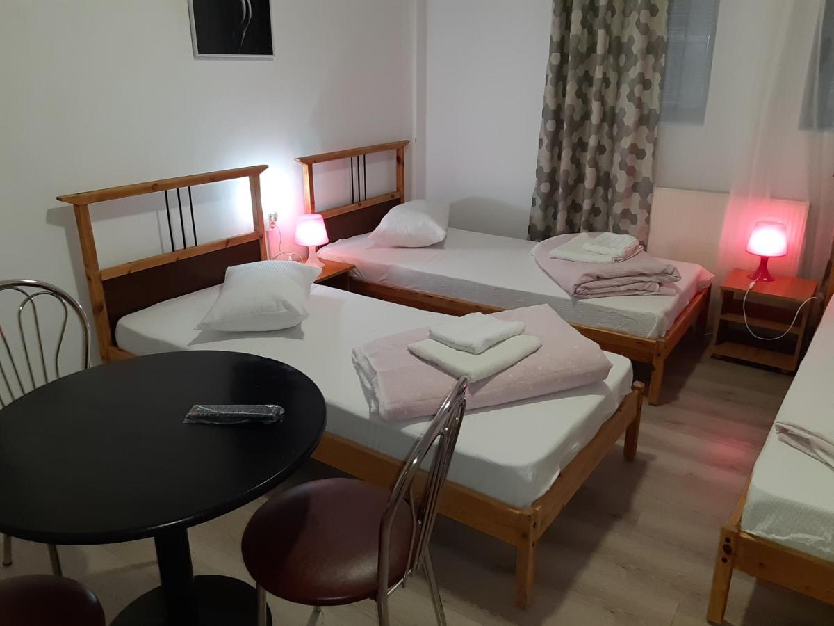Carol 51 Hostel Βουκουρέστι Εξωτερικό φωτογραφία