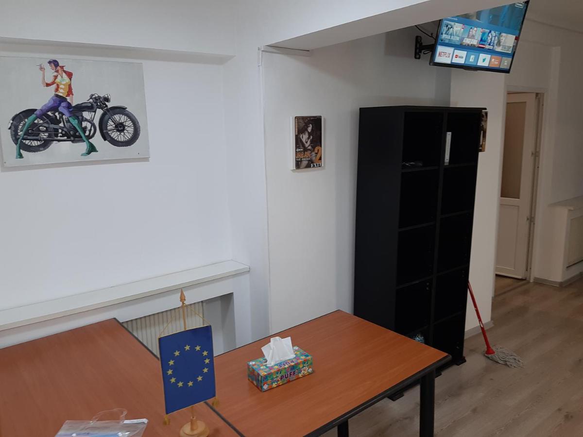 Carol 51 Hostel Βουκουρέστι Εξωτερικό φωτογραφία
