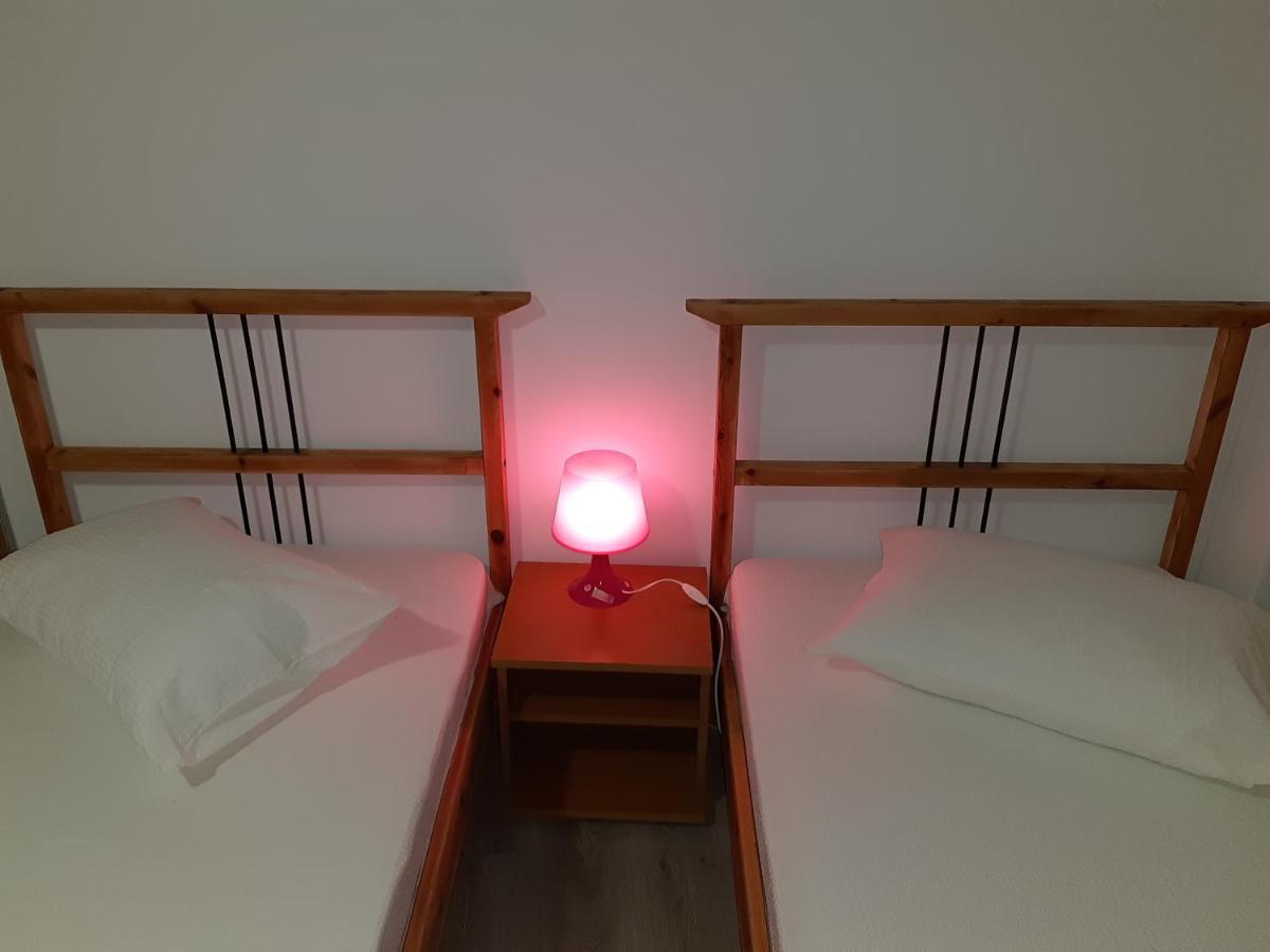 Carol 51 Hostel Βουκουρέστι Εξωτερικό φωτογραφία