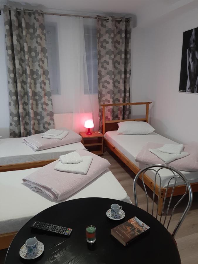 Carol 51 Hostel Βουκουρέστι Εξωτερικό φωτογραφία